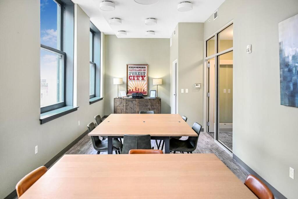 Heart Of Dt - Pool & Steam At Playhouse Square 315 Apartment Cleveland Ngoại thất bức ảnh