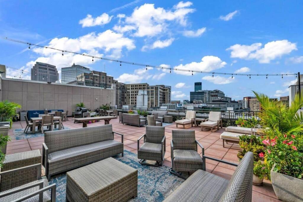 Heart Of Dt - Pool & Steam At Playhouse Square 315 Apartment Cleveland Ngoại thất bức ảnh