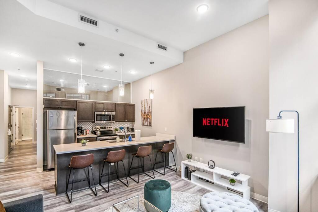 Heart Of Dt - Pool & Steam At Playhouse Square 315 Apartment Cleveland Ngoại thất bức ảnh