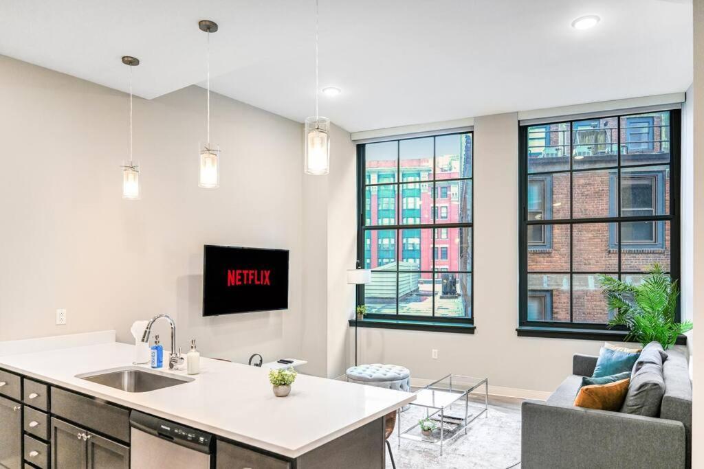 Heart Of Dt - Pool & Steam At Playhouse Square 315 Apartment Cleveland Ngoại thất bức ảnh